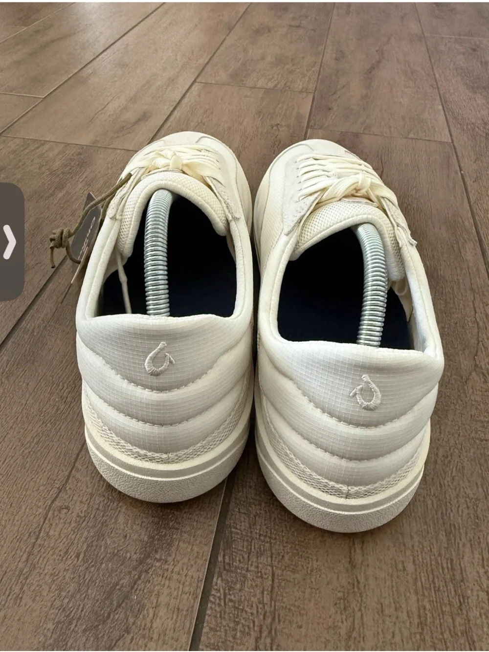 OLUKAI Leather Lace Up PUNINI Everyday Sneakers White Sand Men’s Sz 10 / EU 43